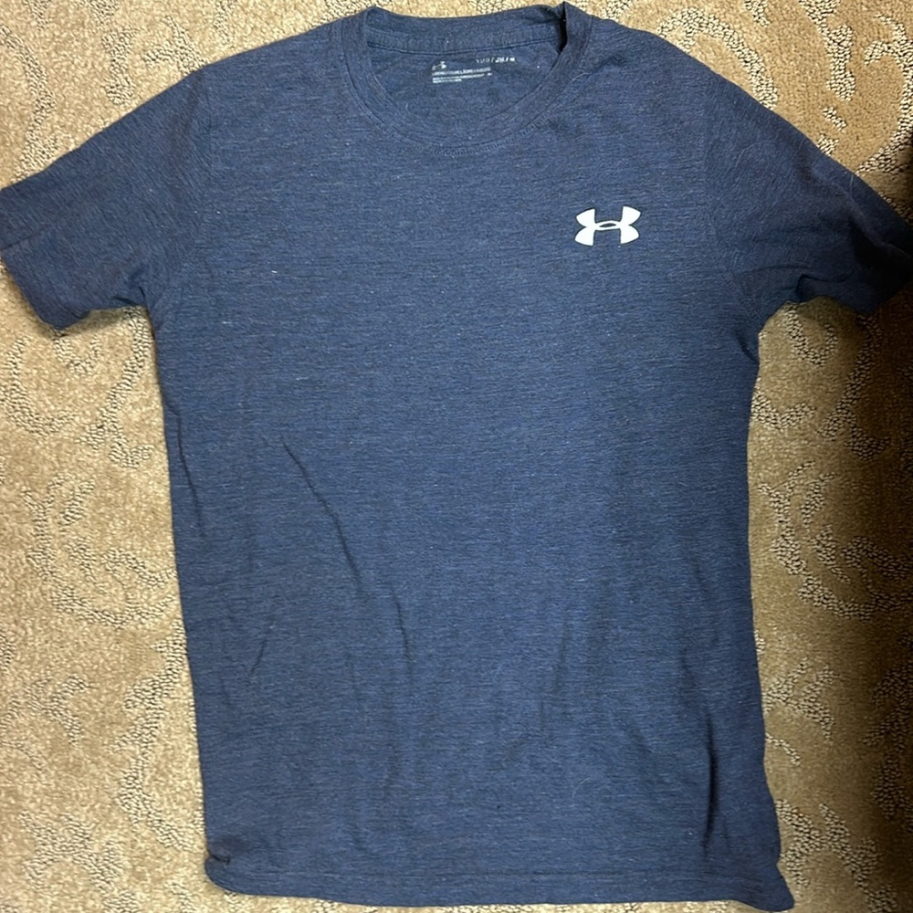 NWOT under armor t shirt